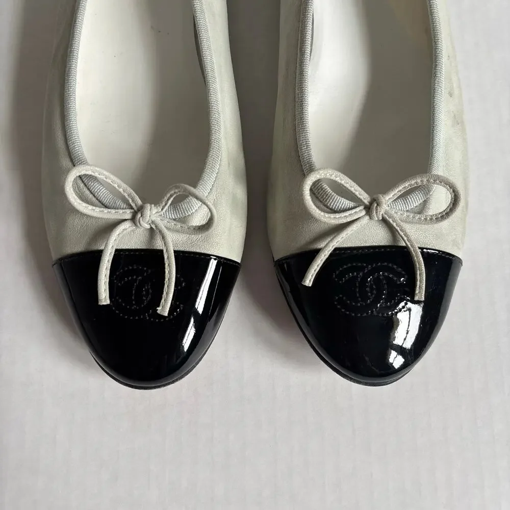Chanel Cap Toe CC Logo Ballet Flats Gray Black Patent Leather Shoes Size EU 41